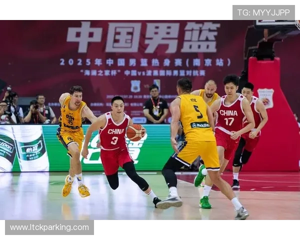 中国篮球队迎战美国强队 力争突破自我迈向新高峰