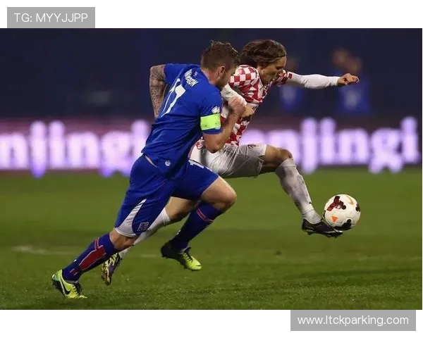 激战终场比分定胜负两队鏖战全场展现高超竞技水平