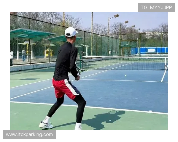 网球技术革新与训练方法探索：从基础到高阶技巧的全面提升